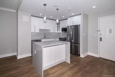 1100 Avalon Street #S1210, Glen Cove, NY 11542 - Photo 2