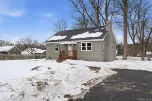 21 Janet Pl, Stony Point, NY 10980 - Photo 2