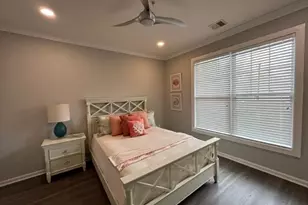 716 Charles Pond Dr, Coram, NY 11727 - Photo 8