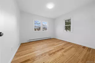 78 Carr Ln, Coram, NY 11727 - Photo 10