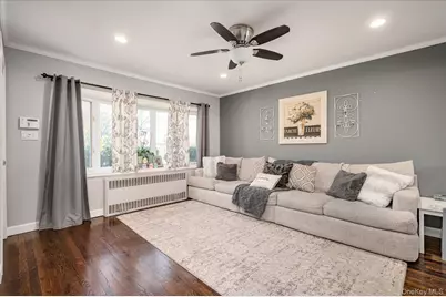 1 Salem, Hicksville, NY 11801 - Photo 8