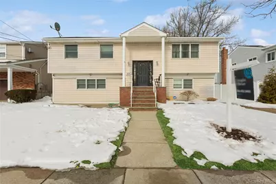 4274 Broadway, Island Park, NY 11558 - Photo 1