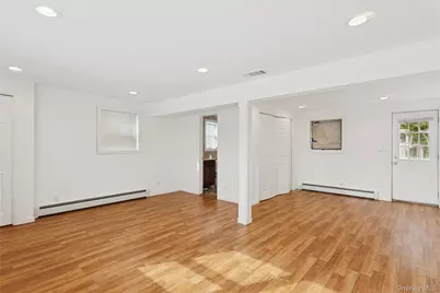 4274 Broadway, Island Park, NY 11558 - Photo 20