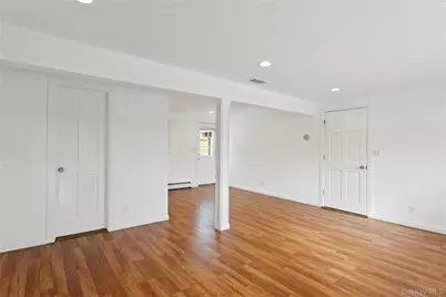 4274 Broadway, Island Park, NY 11558 - Photo 22