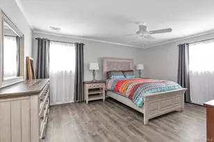 111 Cocks Ln, Locust Valley, NY 11560 - Photo 14