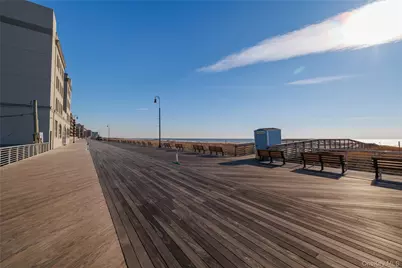 277 W Broadway #UPPER, Long Beach, NY 11561 - Photo 28