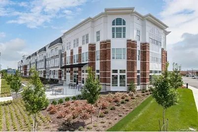 75 E Hoffman Avenue #4087, Lindenhurst, NY 11757 - Photo 1