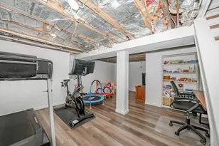 456 48th St, Lindenhurst, NY 11757 - Photo 22