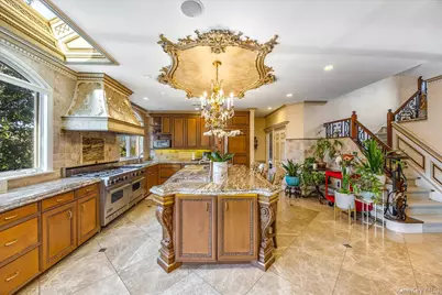 10 Hemlock Drive, Great Neck, NY 11024 - Photo 20
