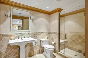 10 Hemlock Dr, Great Neck, NY 11024 - Photo 34