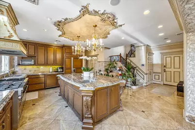 10 Hemlock Drive, Great Neck, NY 11024 - Photo 22