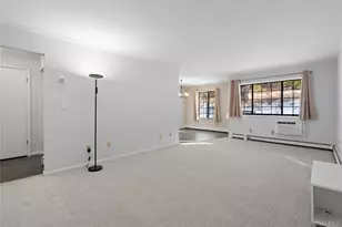 113 Foxwood Cir, Mount Kisco, NY 10549 - Photo 2