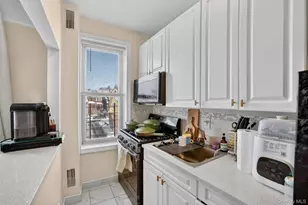 219 Bronx River Rd, Yonkers, NY 10704 - Photo 8