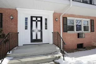 51 Bon Aire Cir, Suffern, NY 10901 - Photo 2