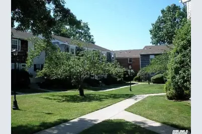 3110 Wilshire Lane #3110, Oakdale, NY 11769 - Photo 10