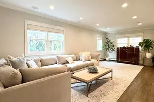 42 Franklin Ave, Glen Cove, NY 11542 - Photo 4