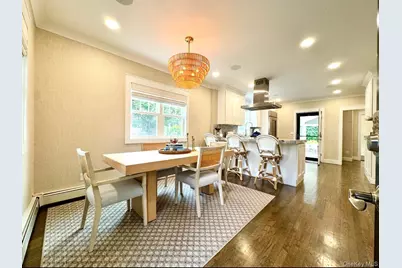 42 Franklin Avenue, Glen Cove, NY 11542 - Photo 2