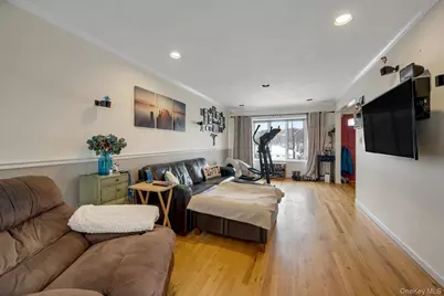 59 Valerie Drive, Yonkers, NY 10703 - Photo 4