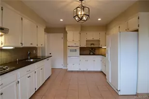 4 Knollwood Rd, Eastchester, NY 10709 - Photo 14