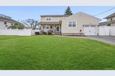3993 Fulton Avenue, Seaford, NY 11783 - Photo 2