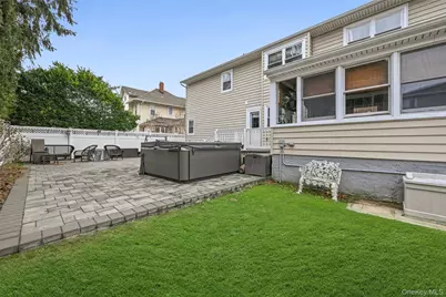 3993 Fulton Avenue, Seaford, NY 11783 - Photo 34