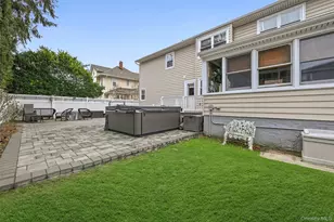 3993 Fulton Ave, Seaford, NY 11783 - Photo 34