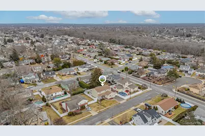 3993 Fulton Avenue, Seaford, NY 11783 - Photo 36