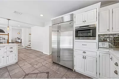 56 Hewitt Avenue, Bronxville, NY 10708 - Photo 12