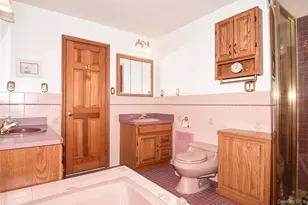 25 Westbury Ave, Plainview, NY 11803 - Photo 24