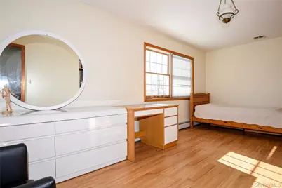 25 Westbury Avenue, Plainview, NY 11803 - Photo 24