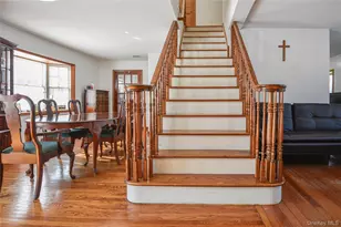 25 Westbury Ave, Plainview, NY 11803 - Photo 12