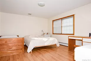 25 Westbury Ave, Plainview, NY 11803 - Photo 26