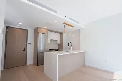 38-20 Parsons Boulevard #426, Flushing, NY 11354 - Photo 4