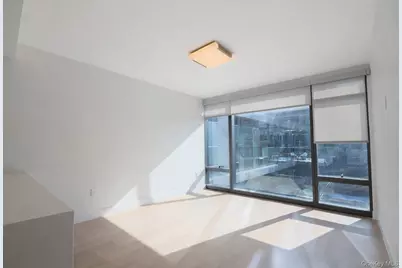 38-20 Parsons Boulevard #426, Flushing, NY 11354 - Photo 6