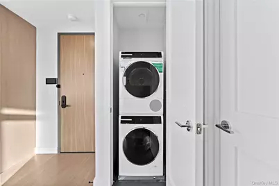 38-20 Parsons Boulevard #426, Flushing, NY 11354 - Photo 8