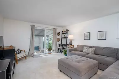 7 Stein Street, Valley Stream, NY 11580 - Photo 18