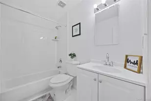 169 Surf Dr, Bronx, NY 10473 - Photo 22