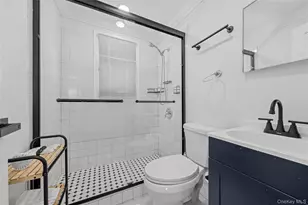 92 Washington Ave, Deer Park, NY 11729 - Photo 18