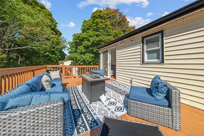 92 Washington Avenue, Deer Park, NY 11729 - Photo 24