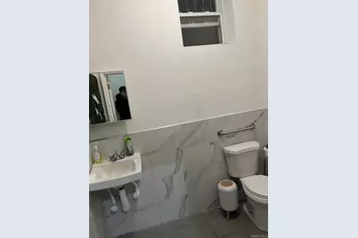 102-51 Jamaica Avenue, Richmond Hill, NY 11418 - Photo 8