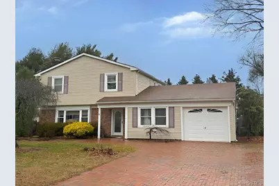 26 Malvern Lane, Stony Brook, NY 11790 - Photo 1