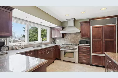 1 Tracklot Road, Nissequogue, NY 11780 - Photo 8