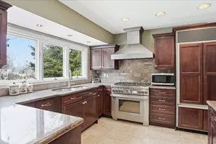 1 Tracklot Rd, Nissequogue, NY 11780 - Photo 8