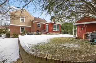 4626 Concord Ave, Great Neck, NY 11020 - Photo 26