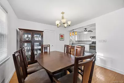 46-26 Concord Avenue, Great Neck, NY 11020 - Photo 8