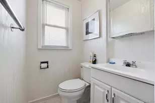 4626 Concord Ave, Great Neck, NY 11020 - Photo 20