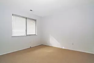 277 Vista Dr, Jericho, NY 11753 - Photo 16