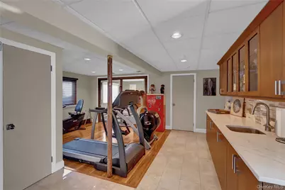 98 Kingsland Avenue, West Islip, NY 11795 - Photo 22