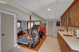 98 Kingsland Ave, West Islip, NY 11795 - Photo 22