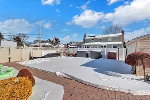 98 Kingsland Ave, West Islip, NY 11795 - Photo 28